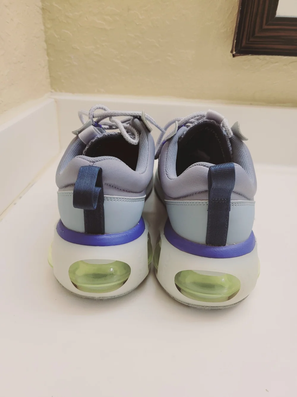 Nike Mens Air Max React Running Shoes - Light Gray/Purple 10.5